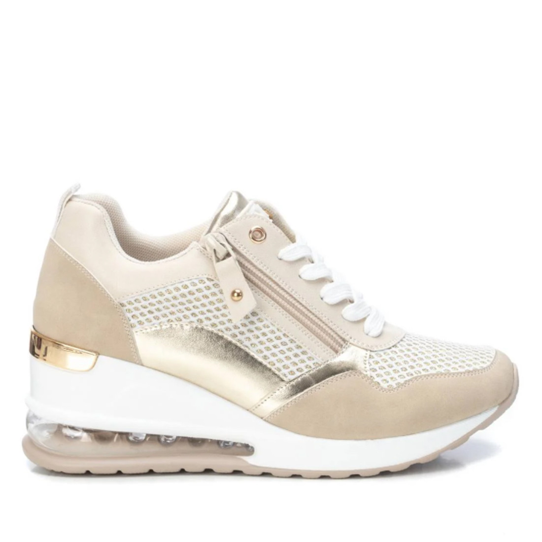 Zapatillas Deportivas Beige Y Doradas De Malla Con Cuña Xti