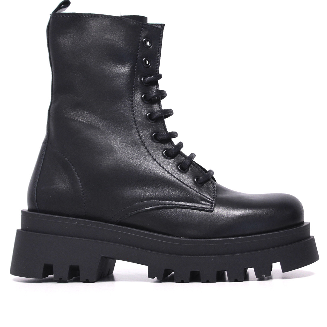 Botin piel suela track shop