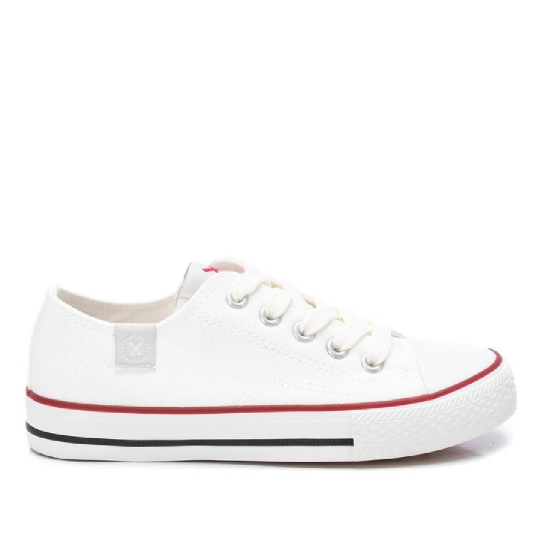 Zapatillas Lona Blancas Con Cordones Y Ribete Rojo Xti Querol