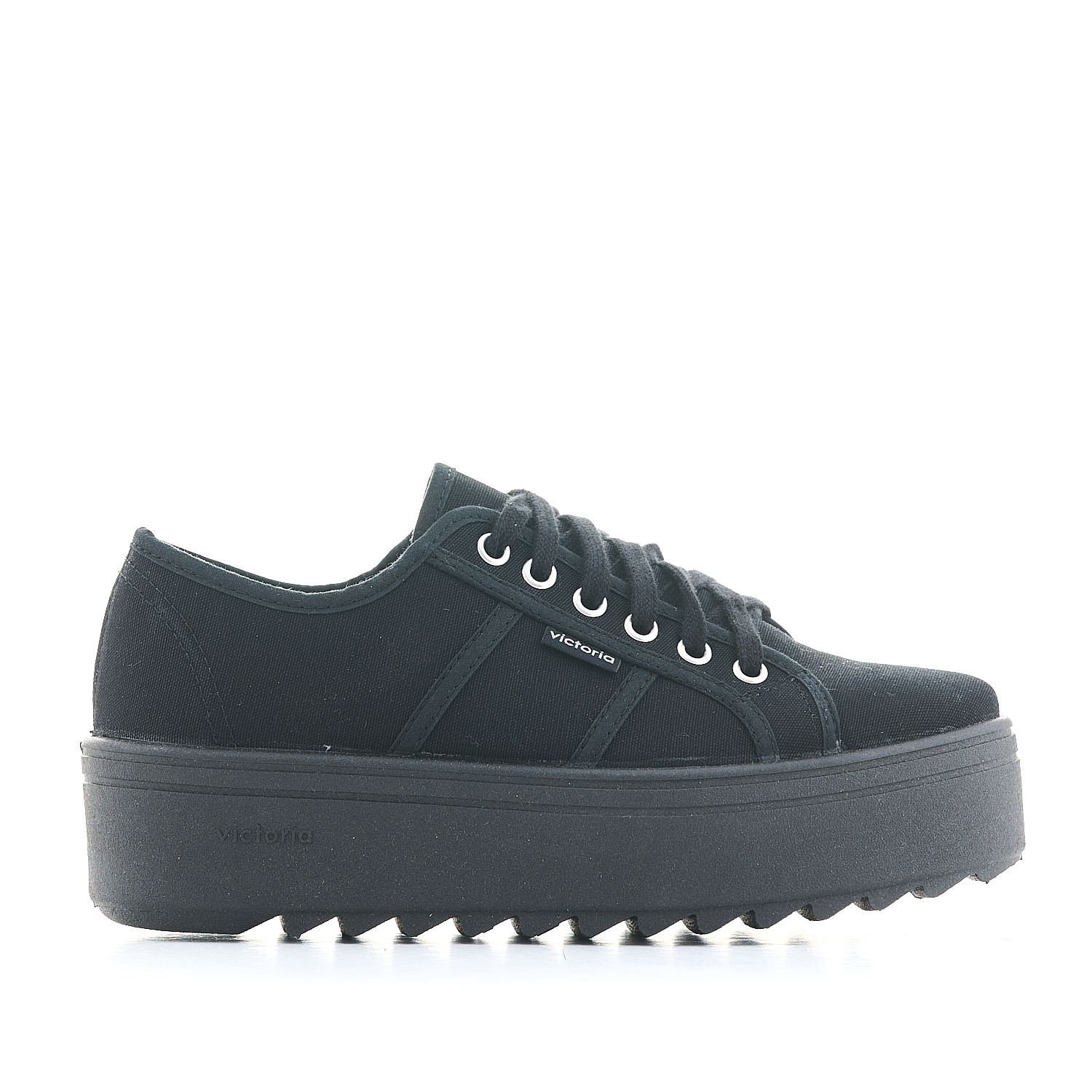 Zapatillas Lona Negra Con Cordones Y Suela Dentada Victoria Querol