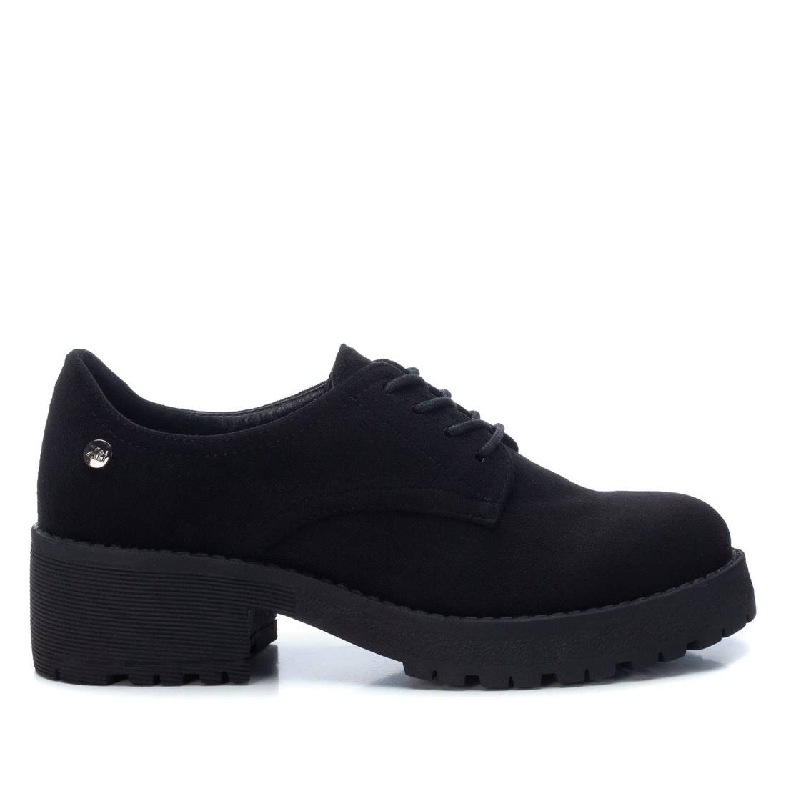 Zapatos negros outlet cordones mujer