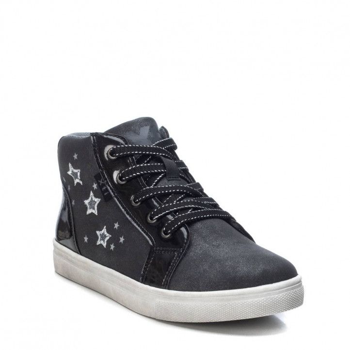 Zapatos abotinados Xti negros y grises con estrellas plateadas - Querol online